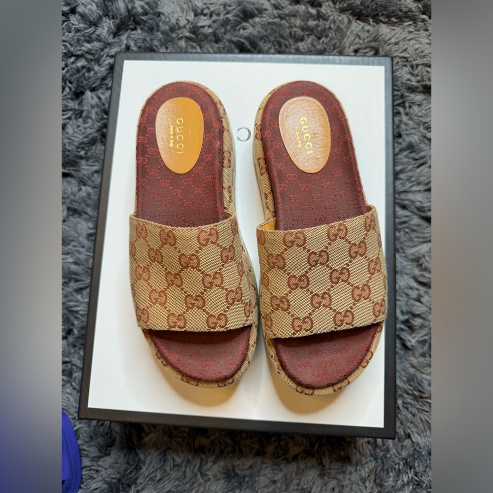 Gucci Platform Sandal 37.5